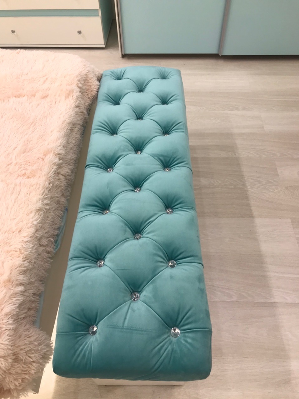 Фото Банкетка Тифани ПФ-01 в Крыму по цене 7 930 ₽ от производителя Мебелони, код товара 2000002505099 шт Фото Банкетка Тифани ПФ-01 от производителя Мебелони в Крыму по цене 7 930 ₽